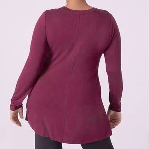 Lane Bryant Plum Wine Top 3/4 sleeves with accent side knot on the hem 18/20